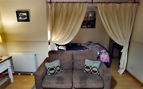 Studio In The Heart Of Kirkwall Or00239F